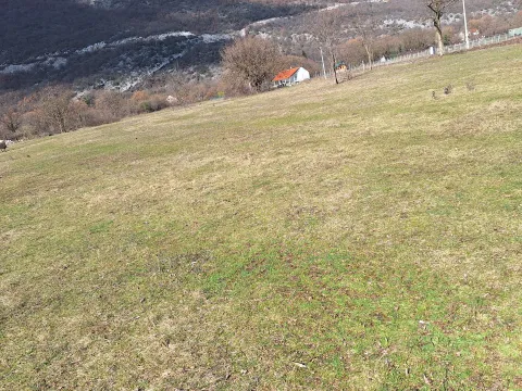 Zemljište in Miločani