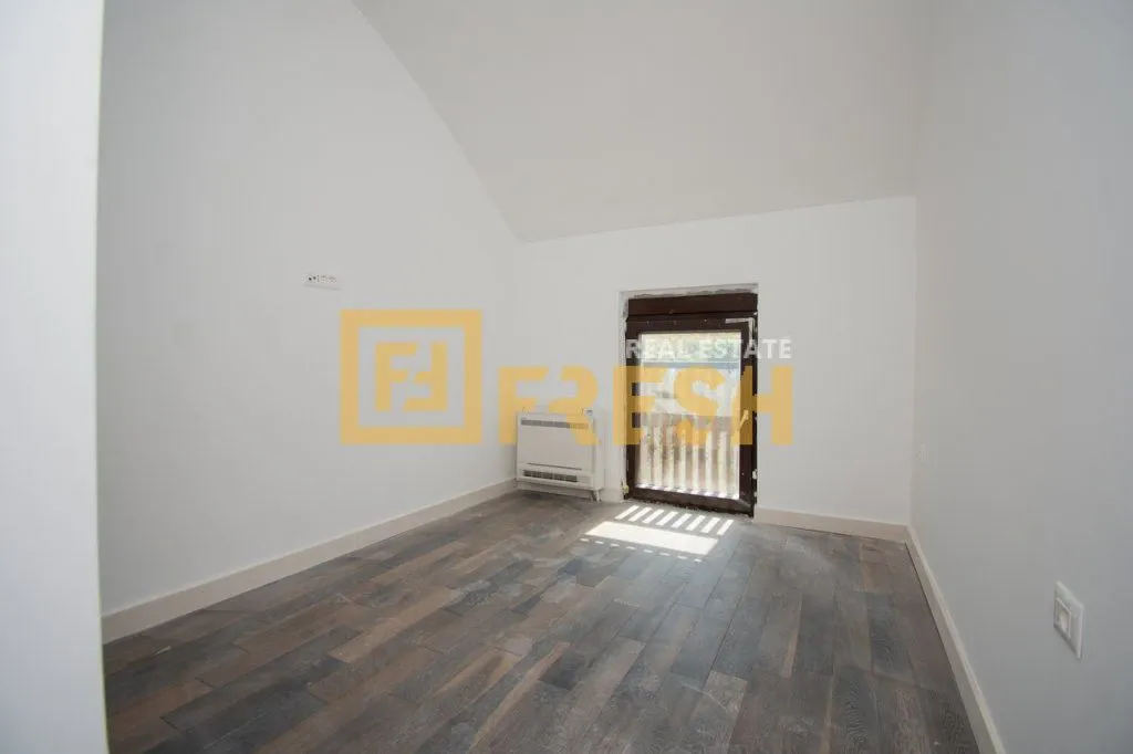 Prodaja, četvorosoban stan, 151m², Gornja Gorica, Podgorica
