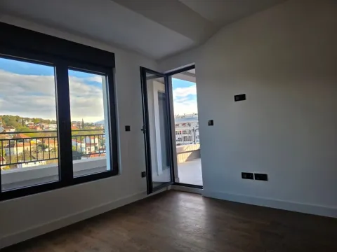 Rent, apartment, 163m², Dalmatinska ulica, Podgorica - image 10