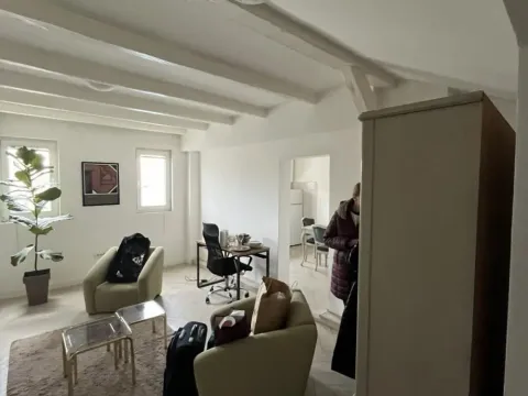 Rent, two bedroom apartment, 62m², Stari Grad, Beograd - image 2