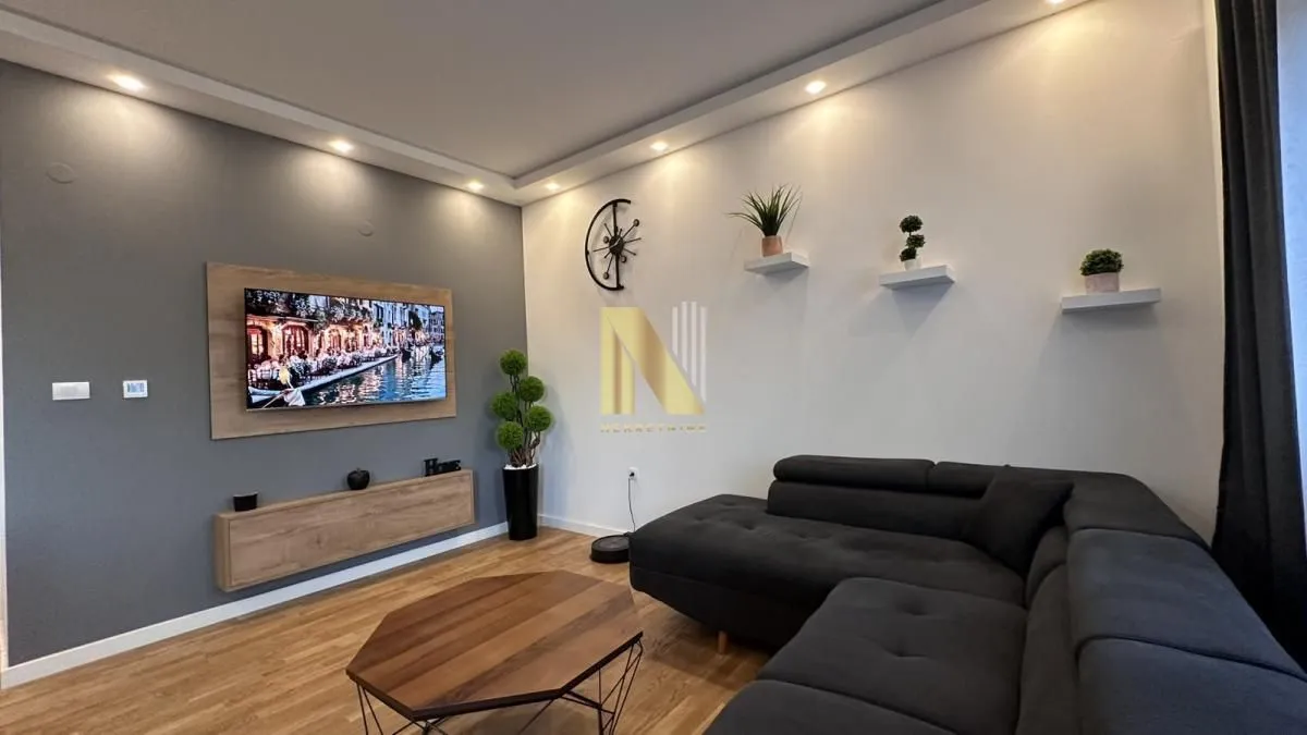 Prodaja, stan, 42m², Petrovaradin, Novi Sad