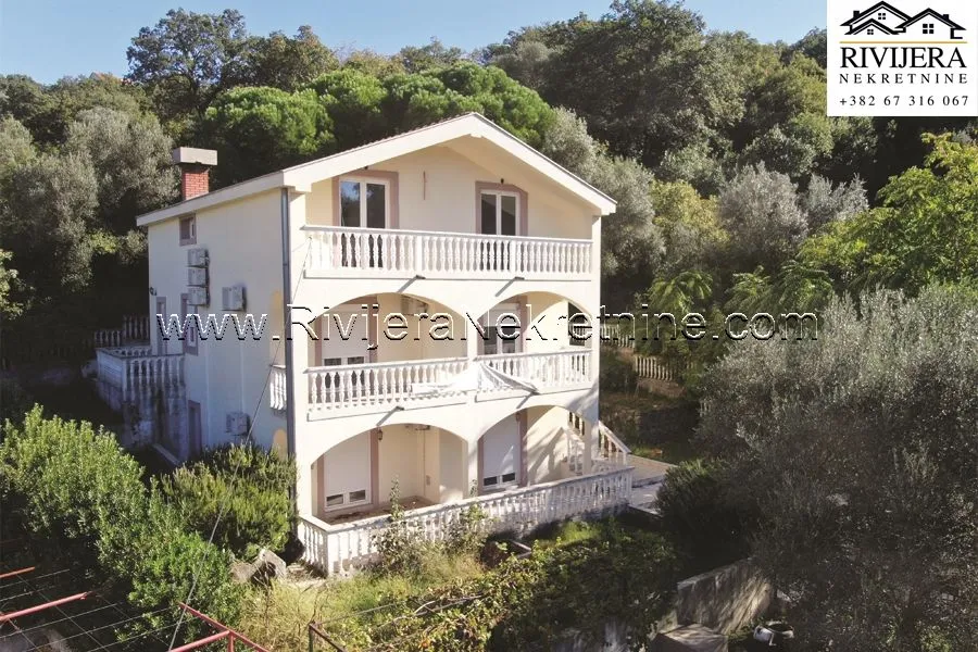 Sale, house, 275m², Topla, Herceg Novi