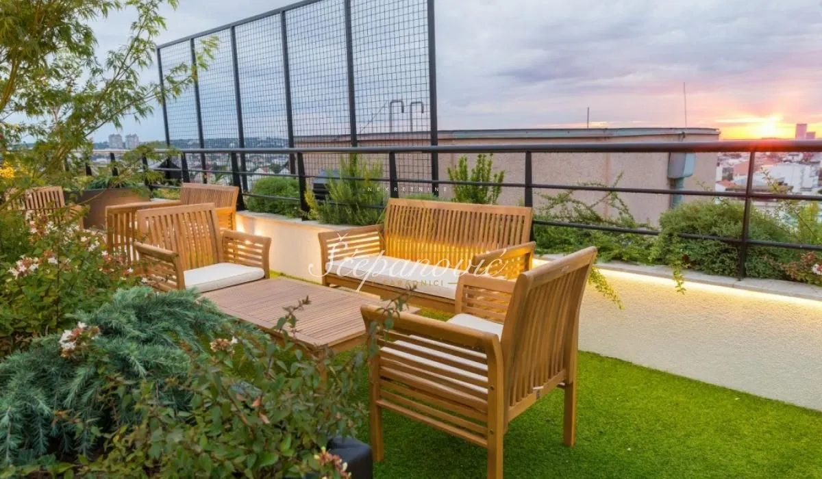 Sale, apartment, 159m², Crveni Krst, Beograd