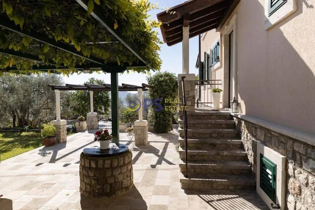 Rent, house, 200m², Bar, Crna Gora