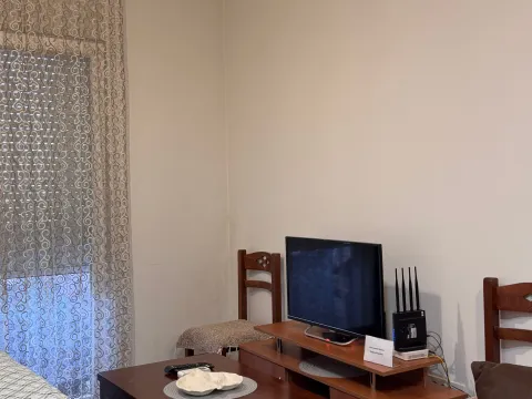Stan-na-dan, jednosoban stan, 24m², Stari Aerodrom, Podgorica - image 5
