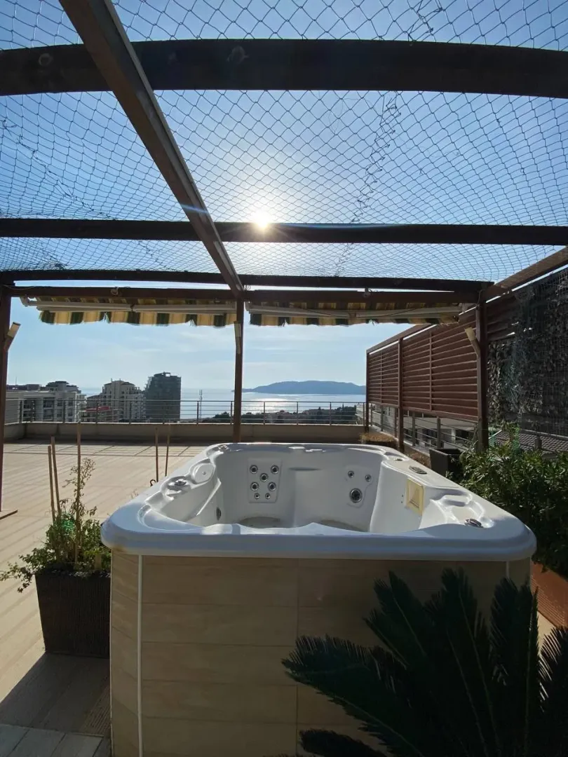 Sale, two bedroom apartment, 115m², Bečići, Budva
