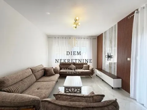 Rent, two bedroom apartment, 76m², Central Point, Podgorica - image 2