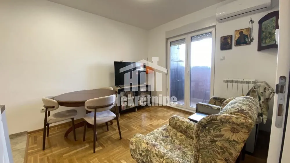 Sale, one bedroom apartment, 36m², Zemun Cara Dušana, Zemun Sve Podlokacije
