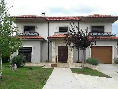 Rent, house, 220m², Tološi, Podgorica - image 2