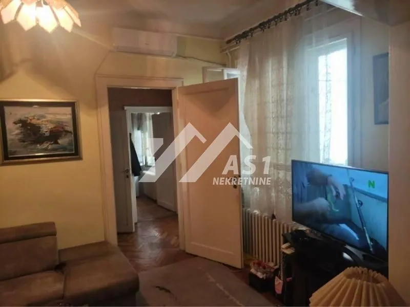 Prodaja, trosoban stan, 80m², Centar, Novi Sad
