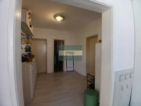 Prodaja, kuća, 226m², Tavrića obori, Jagodina - image 13