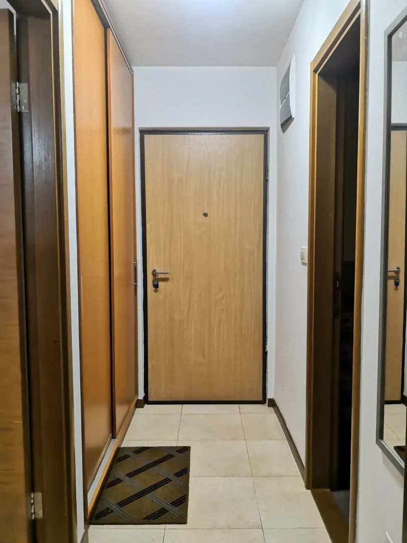Izdavanje, dvosoban stan, 45m², Stari Aerodrom, Podgorica