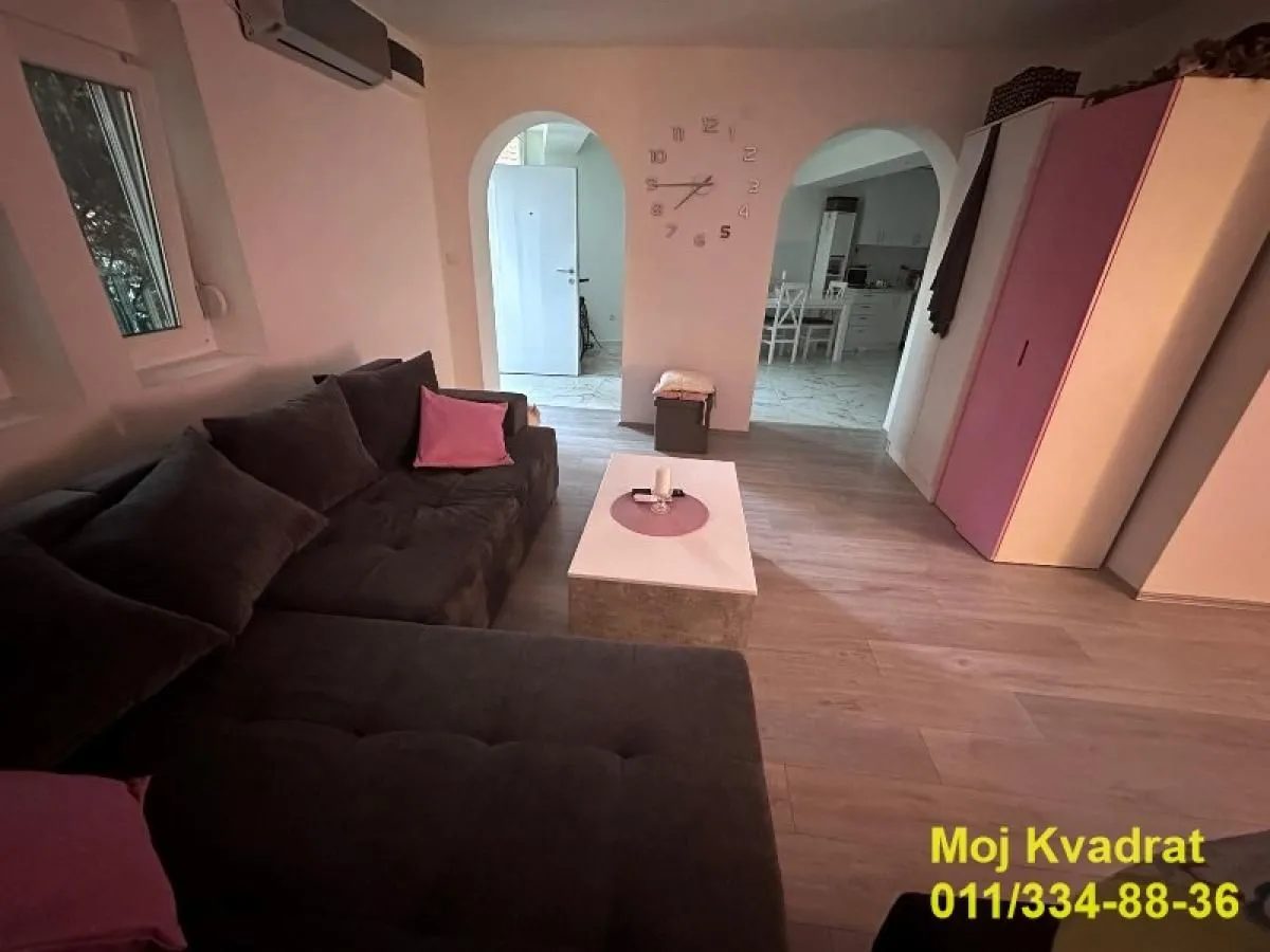 Sale, three bedroom apartment, 102m², Pasino Brdo, Voždovac Sve Podlokacije