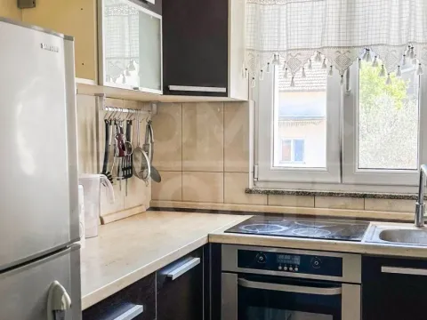 Izdavanje, dvosoban stan, 60m², Tivat, Crna Gora - image 9