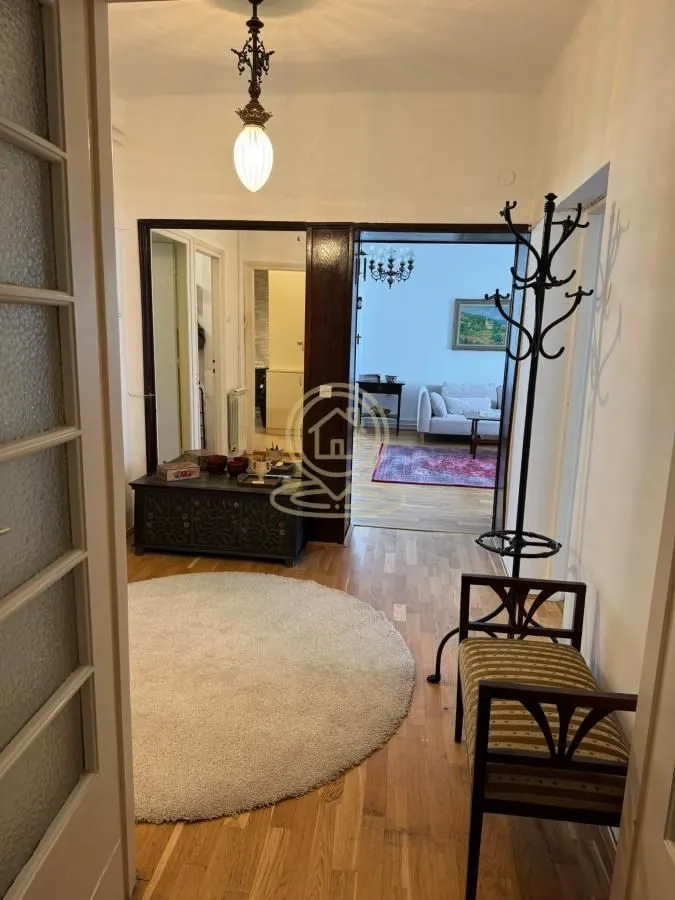 Rent, three bedroom apartment, 102m², Stari Grad, Beograd