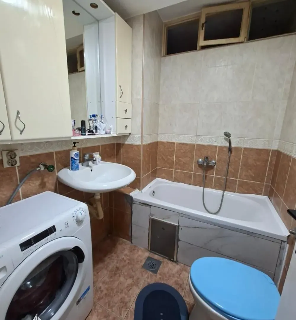 Izdavanje, dvosoban stan, 54m², Voždovac Sve Podlokacije, Beograd