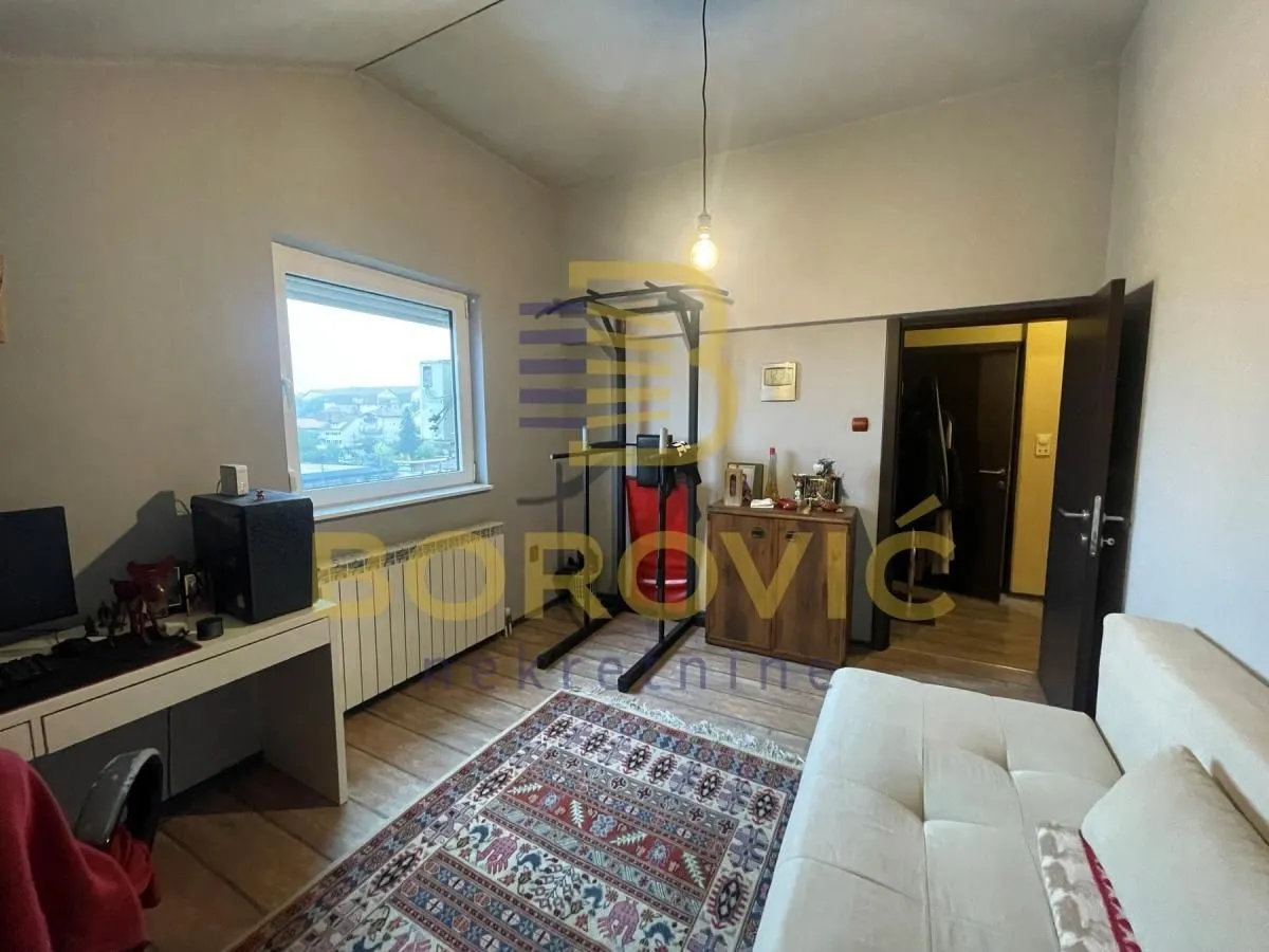 Sale, four bedroom apartment, 130m², Čukarica, Beograd