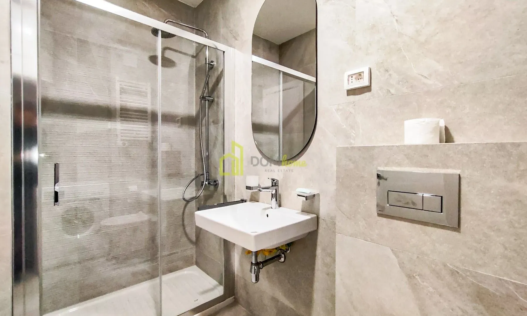Prodaja, garsonjera, 33m², Central Point, Podgorica