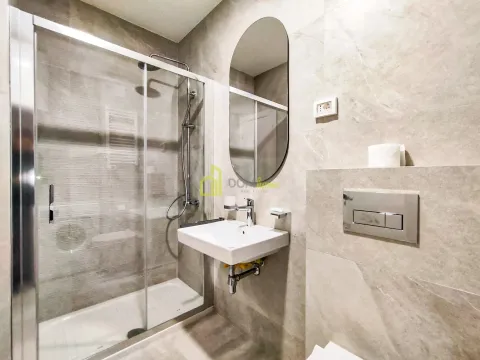 Prodaja, garsonjera, 33m², Central Point, Podgorica - image 9