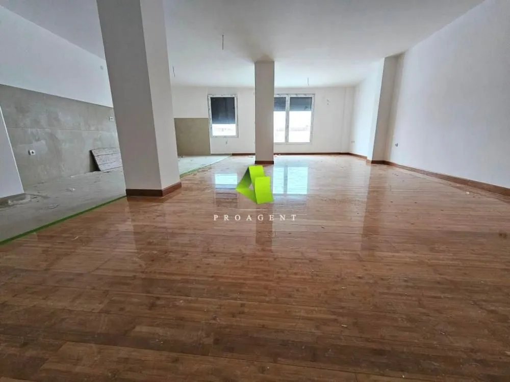 Sale, three bedroom apartment, 183m², Pantelej, Niš