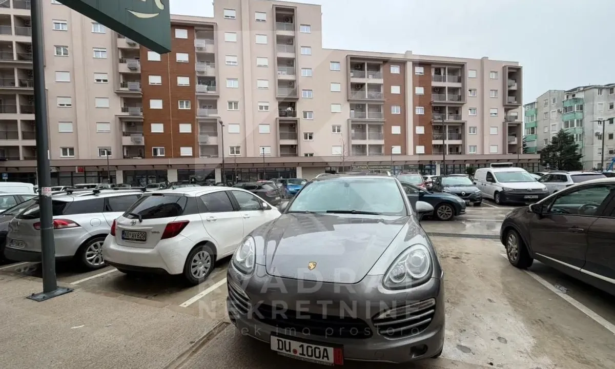 Sale, office space, 100m², Stari Aerodrom, Podgorica