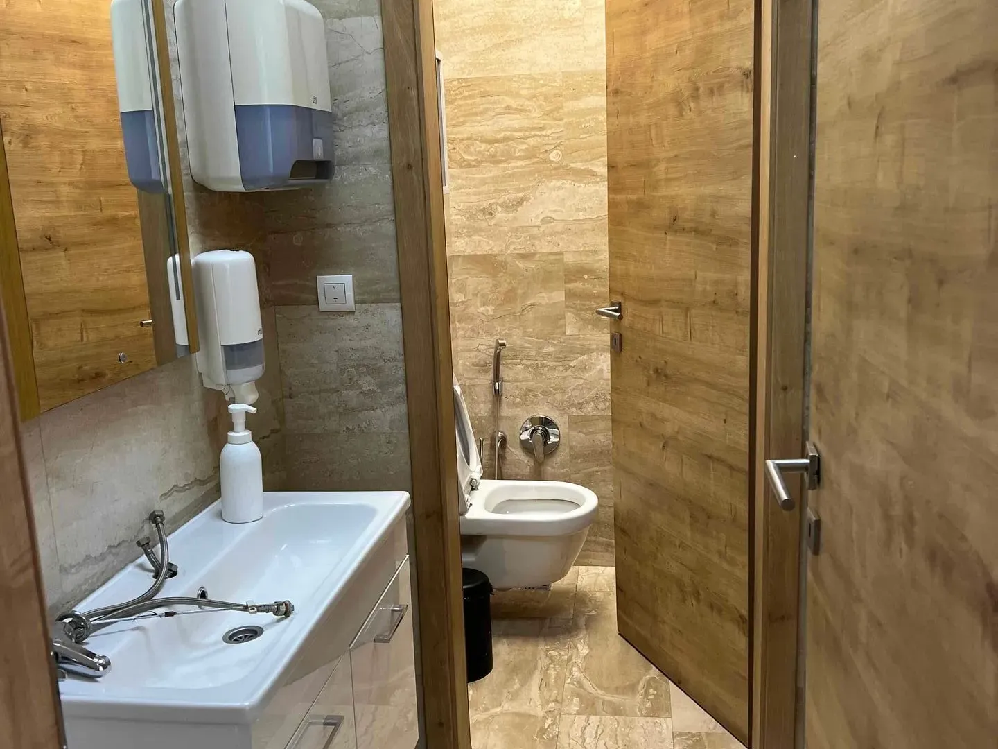Sale, office space, 90m², Budva, Crna Gora