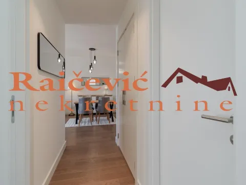 Izdavanje, trosoban stan, 77m², Savski Venac, Beograd - image 11