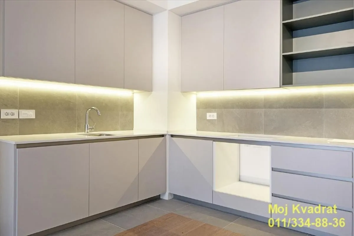 Prodaja, dvosoban stan, 58m², Savski Venac, Beograd