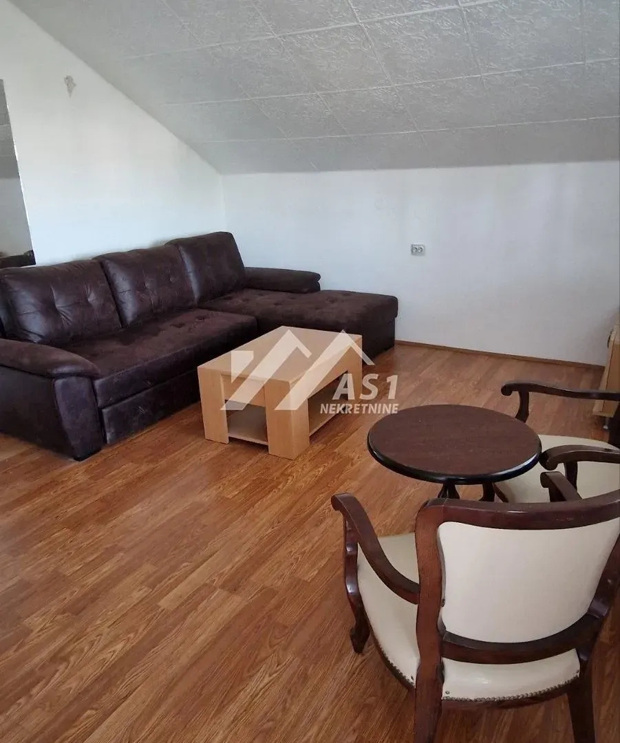 Rent, three bedroom apartment, 90m², Blok 8, Petrovaradin