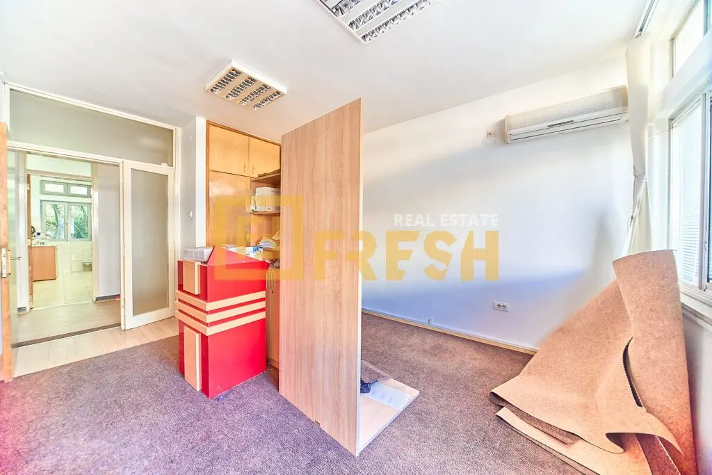 Rent, office space, 228m², Preko Morače, Podgorica