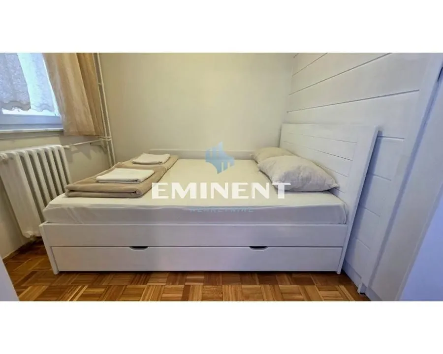 Izdavanje, dvosoban stan, 46m², Slavija, Vračar Sve Podlokacije