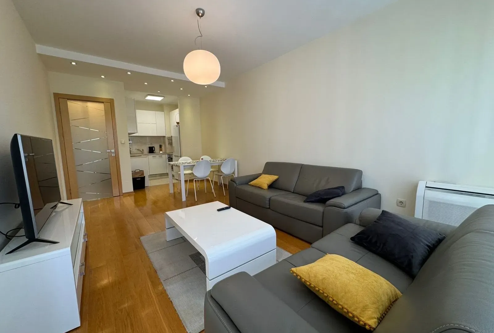 Rent, two bedroom apartment, 71m², Momišići, Podgorica
