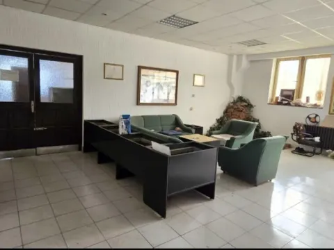 Izdavanje, poslovni prostor, 532m², Srbobran, Novi Sad - image 24