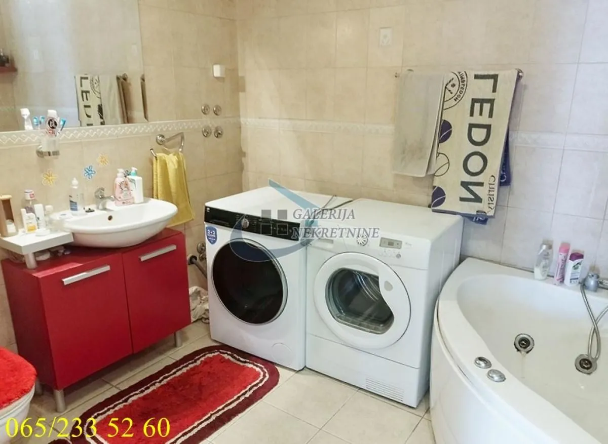 Sale, four bedroom apartment, 142m², Savski Venac, Beograd