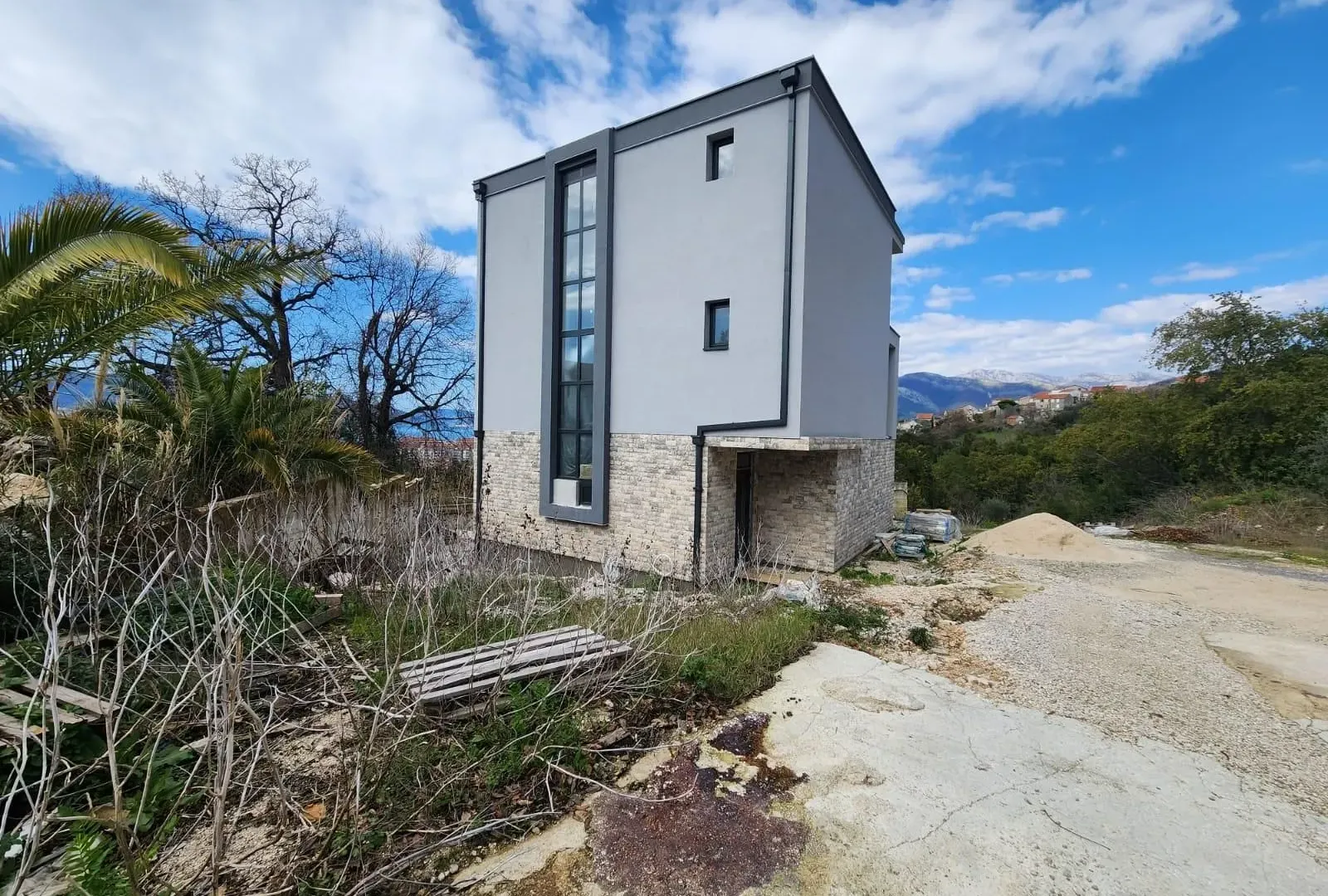 Prodaja, kuća, 230m², Kalimanj, Tivat