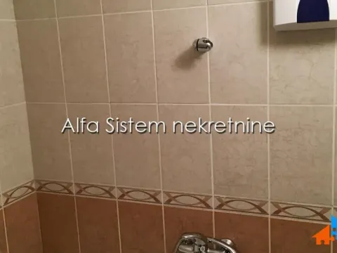 Izdavanje, trosoban stan, 68m², Stari Grad, Beograd - image 16