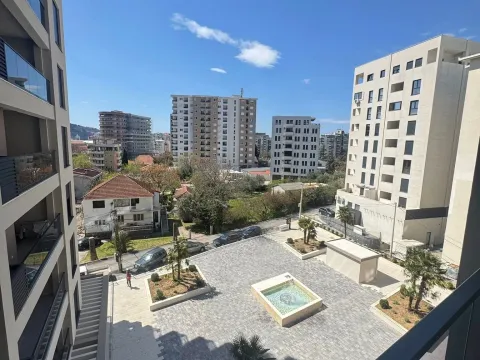 Rent, one bedroom apartment, 53m², Centar, Bar - image 14