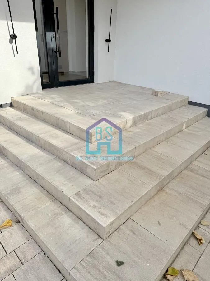 Prodaja, četvorosoban stan, 101m², Telep, Novi Sad Sve Podlokacije