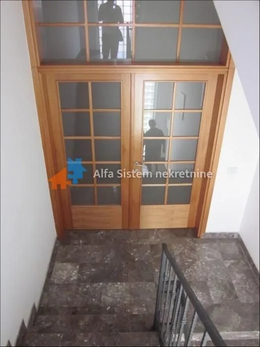 Izdavanje, kuća, 600m², Savski Venac, Beograd