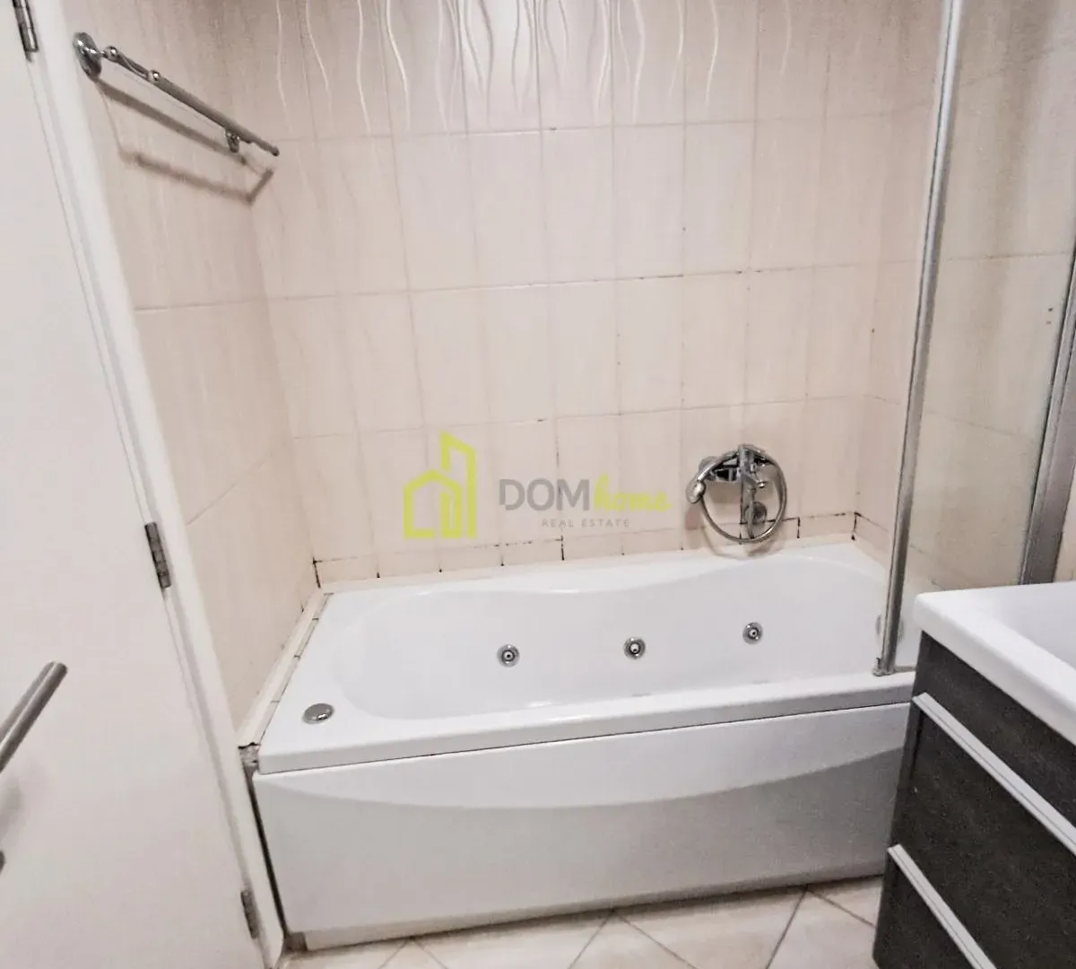 Izdavanje, dvosoban stan, 75m², Čeluga, Bar