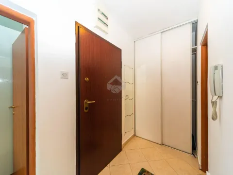 Rent, two bedroom apartment, 60m², Preko Morače, Podgorica - image 13