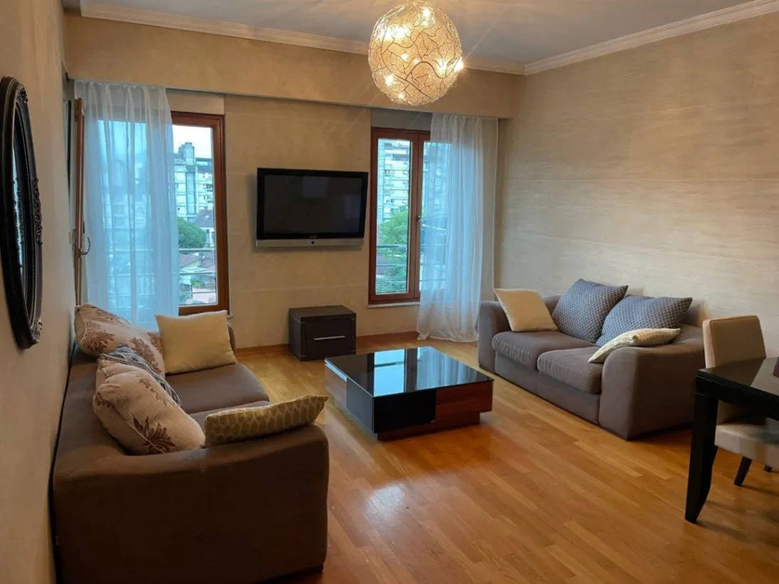 Izdavanje, jednosoban stan, 50m², Centar, Podgorica