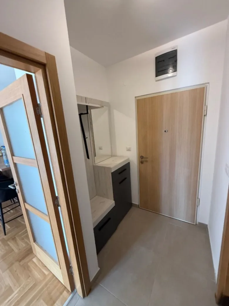 Prodaja, jednosoban stan, 47m², Stari Aerodrom, Podgorica