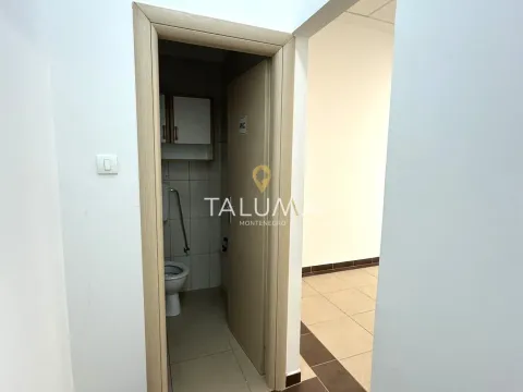 Rent, office space, 23m², Stari Aerodrom, Podgorica - image 5