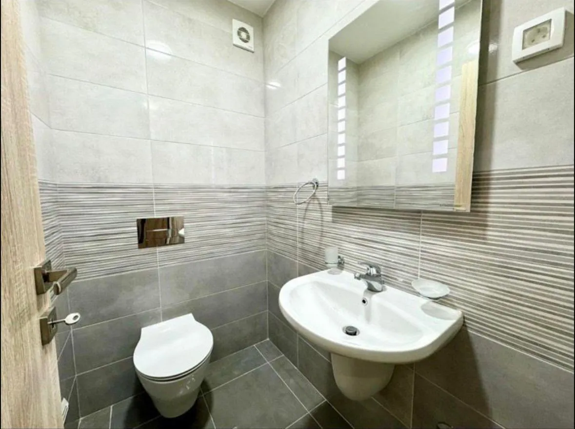 Izdavanje, dvosoban stan, 75m², Ljubović, Podgorica