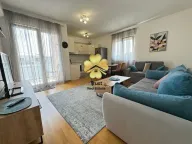 Izdavanje, jednosoban stan, 50m², Blok 9, Podgorica - image 1