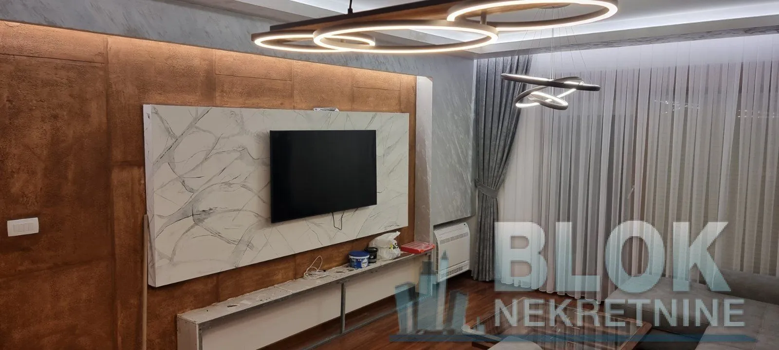 Izdavanje, dvosoban stan, 75m², City Kvart, Podgorica