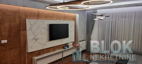 Izdavanje, dvosoban stan, 75m², City Kvart, Podgorica - image 5
