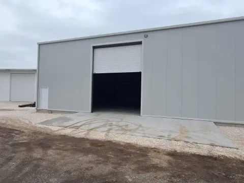 Izdavanje, poslovni prostor, 450m², Radanovići, Kotor - image 4