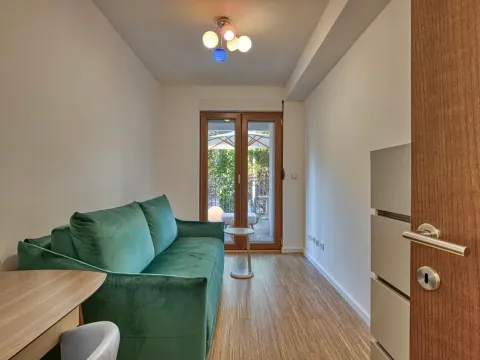 Prodaja, dvosoban stan, 90m², Gorica C, Podgorica - image 9